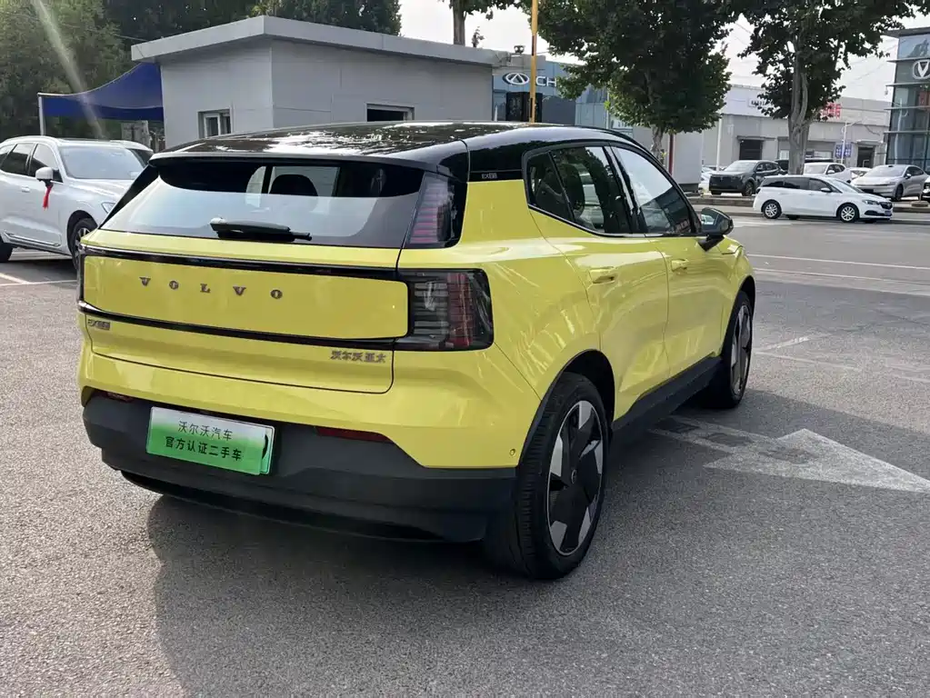 Volvo EX30 — миниатюра 4