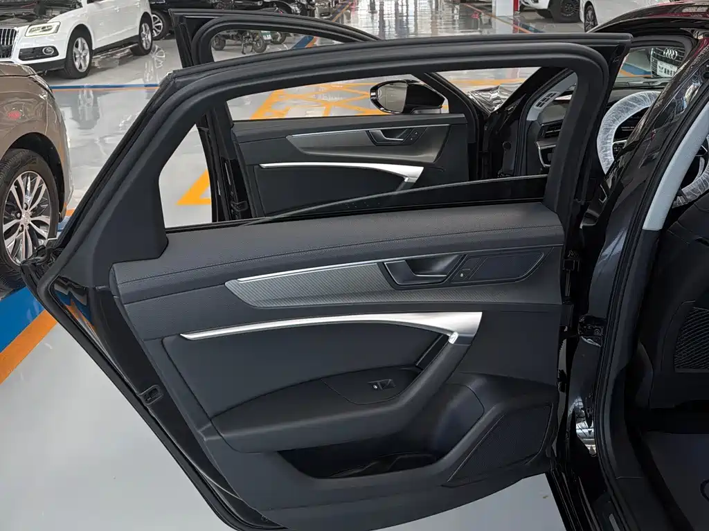 Audi A6L — миниатюра 16