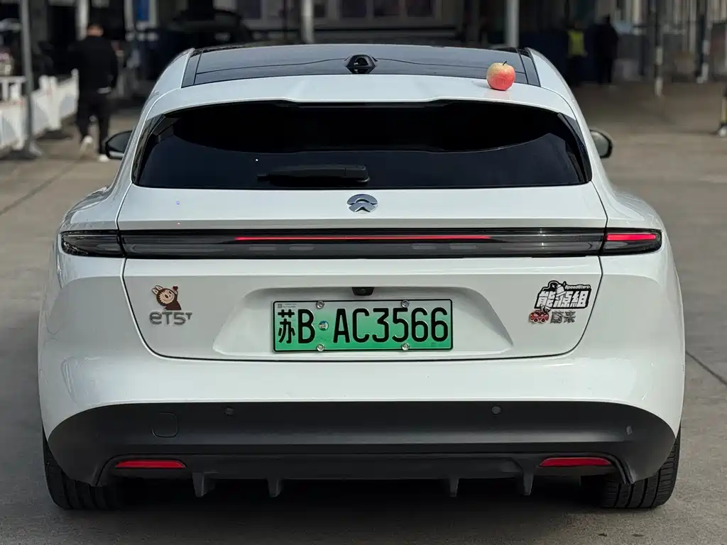 NIO NIO ET5T