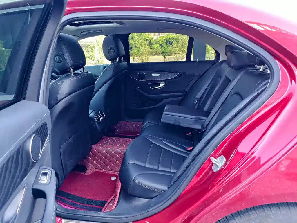 Mercedes-Benz C-Class — миниатюра 5