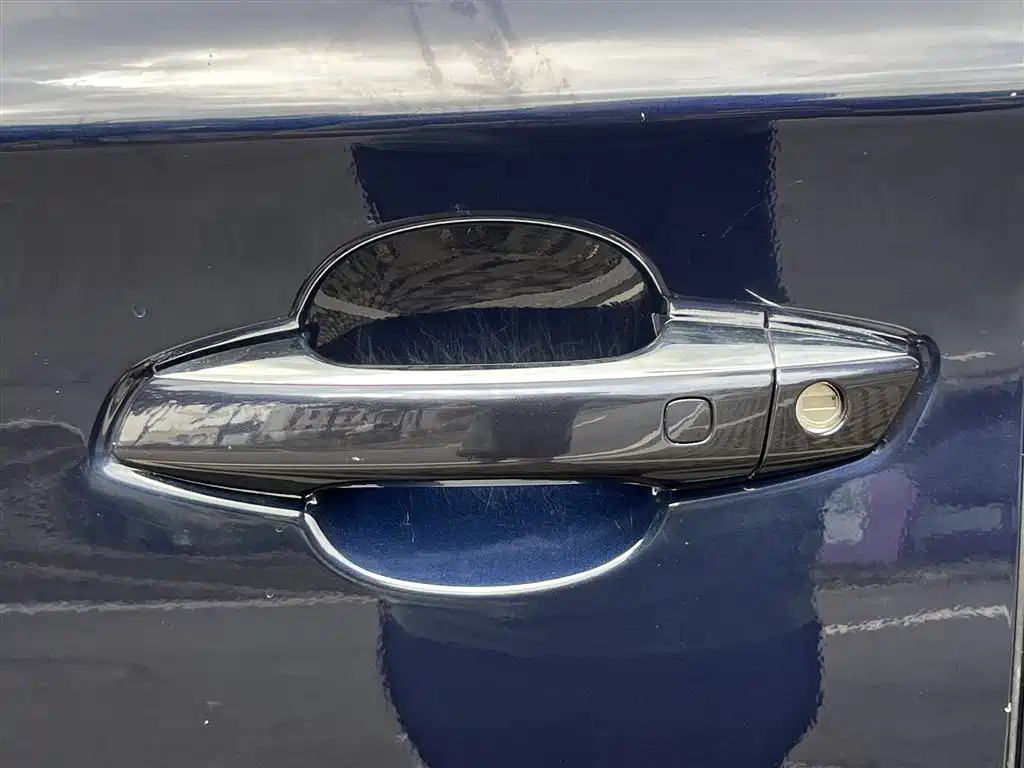 BYD MAX — миниатюра 6