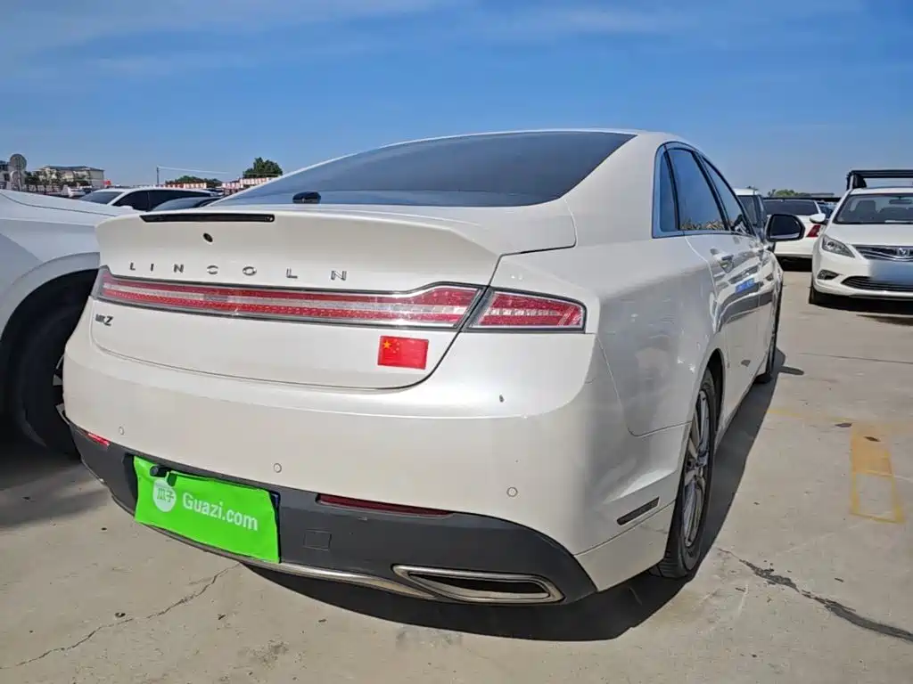Lincoln MKZ — миниатюра 7