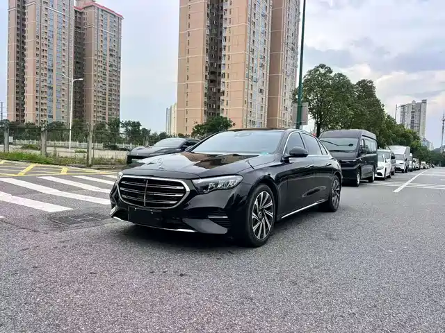 Mercedes-Benz E-Class 2025 E 300 L Luxury