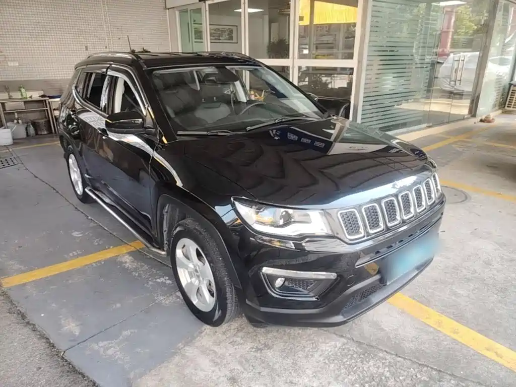 Jeep Compass — миниатюра 4