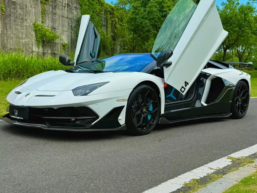 Lamborghini Aventador 2011 LP 700-4