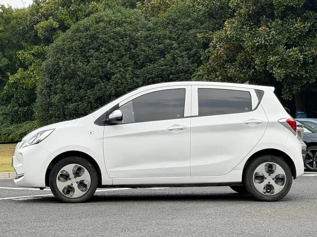 Changan Benben E-Star — миниатюра 4