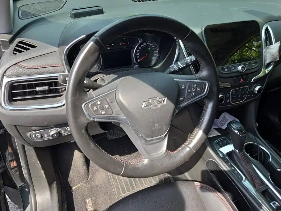 Chevrolet Equinox — миниатюра 15