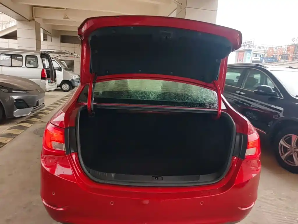Buick Excelle — миниатюра 19
