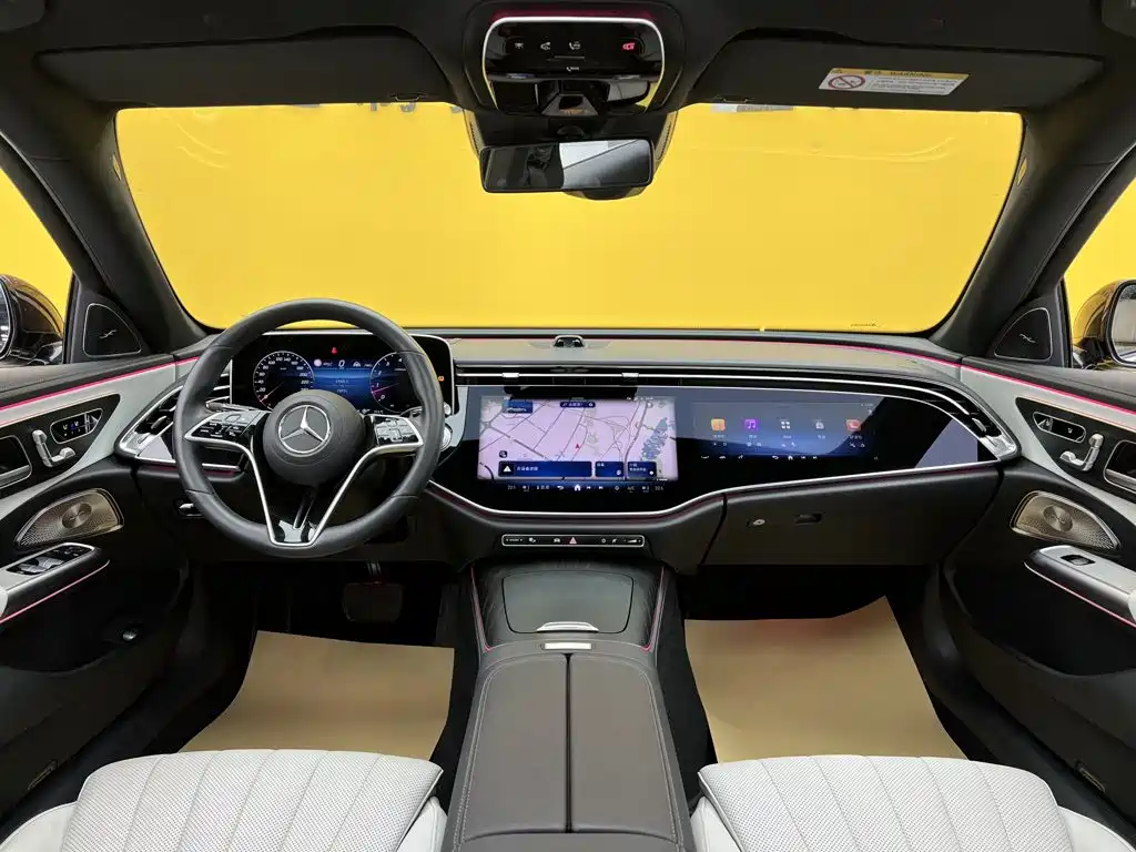 Mercedes-Benz E-Class — миниатюра 15
