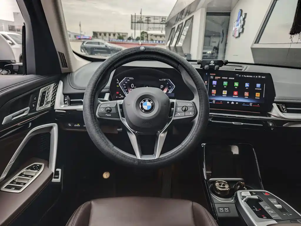 BMW X1 — миниатюра 7