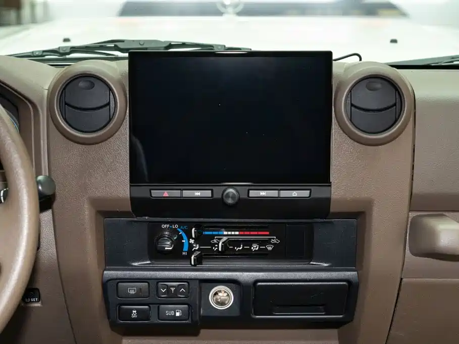 Toyota Land Cruiser — миниатюра 13