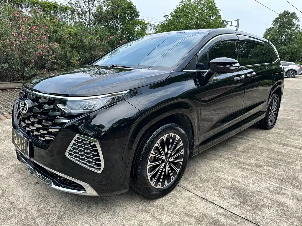Hyundai Custo 2024 270TGDi LUX Luxury