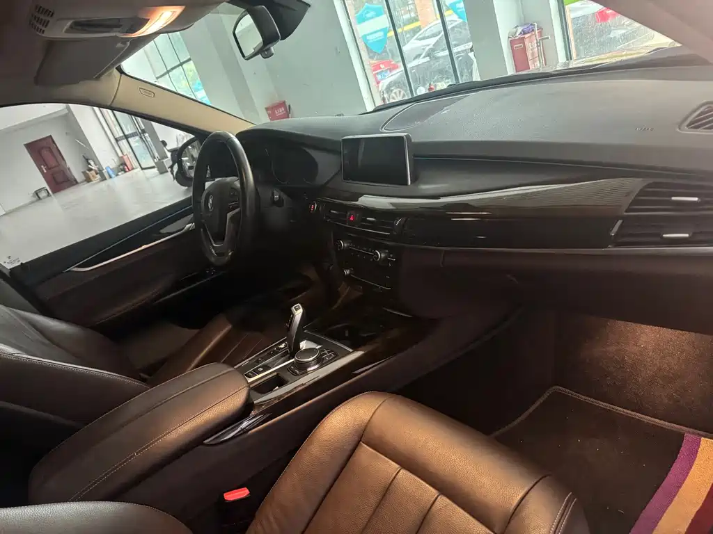 BMW X5 (Import) — миниатюра 3