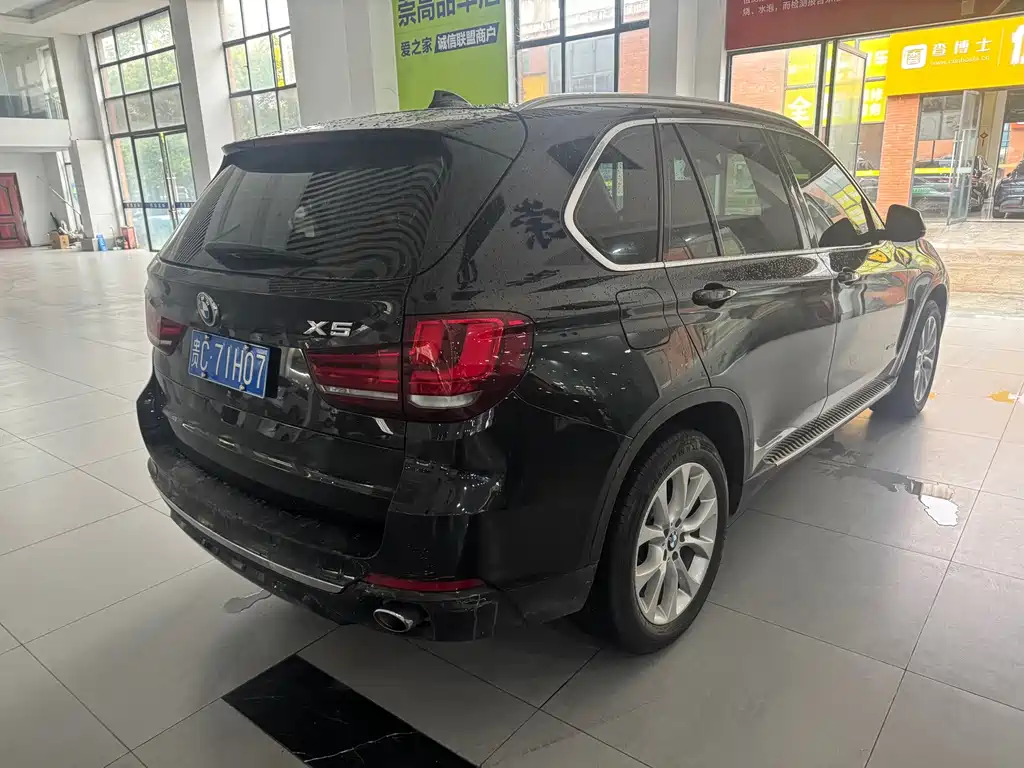BMW X5 (Import) — миниатюра 2