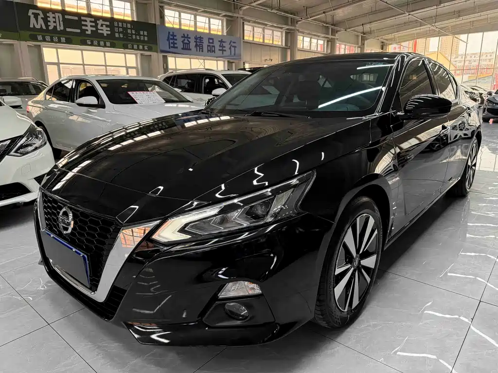 Nissan Teana 2022