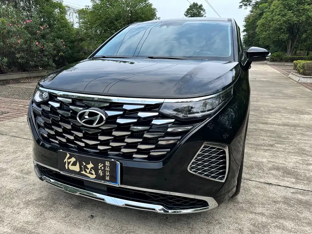 Hyundai Custo 2024 270TGDi LUX Luxury