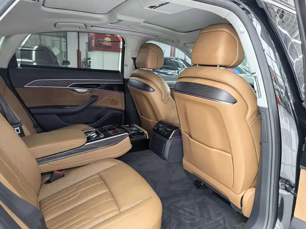 Audi A8 — миниатюра 8