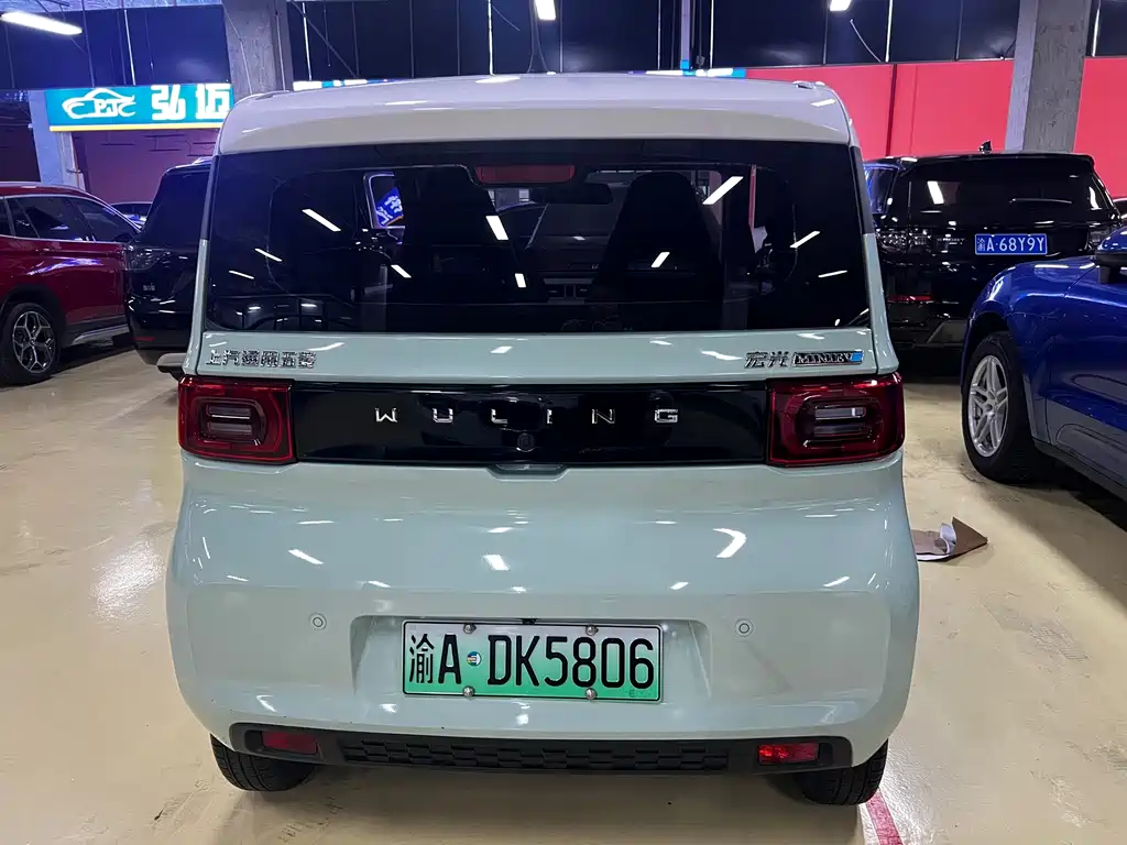 Wuling MINIEV — миниатюра 8