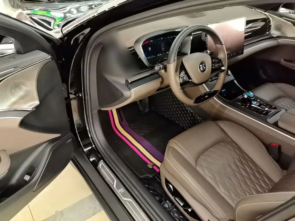 BYD Han — миниатюра 16