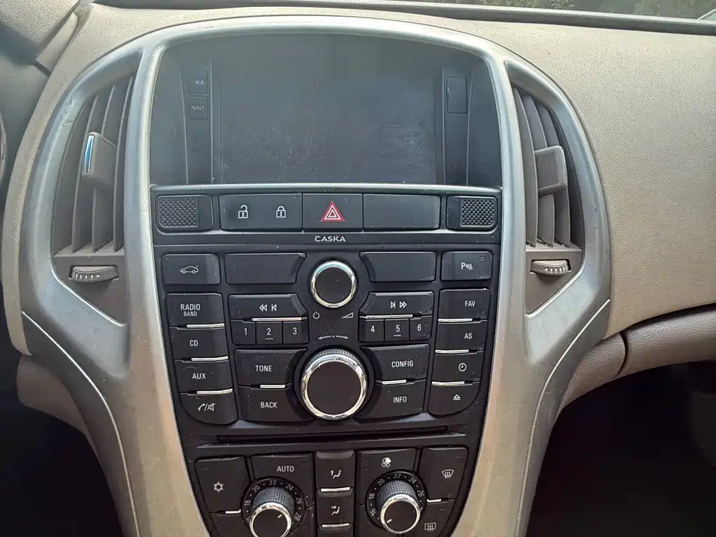 Buick Excelle 2013 GT 1.6L MT
