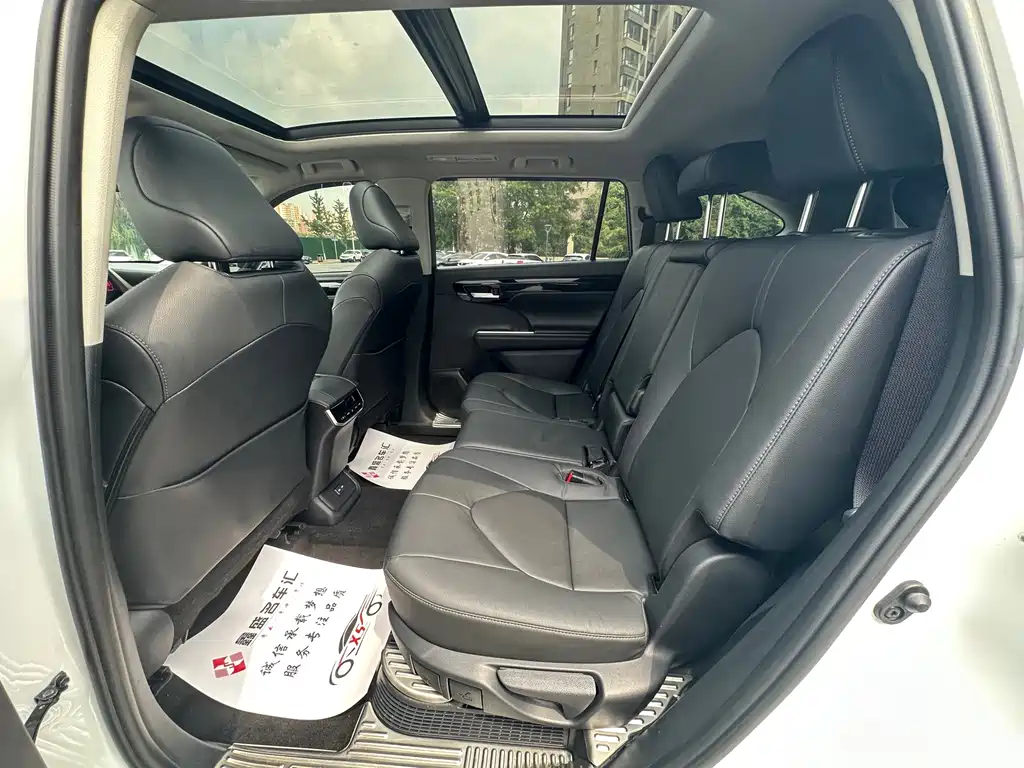 Toyota Highlander — миниатюра 7