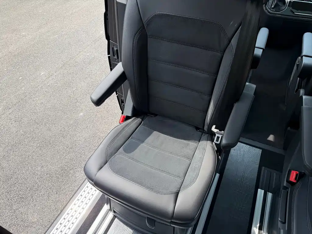 Volkswagen Multivan — миниатюра 20