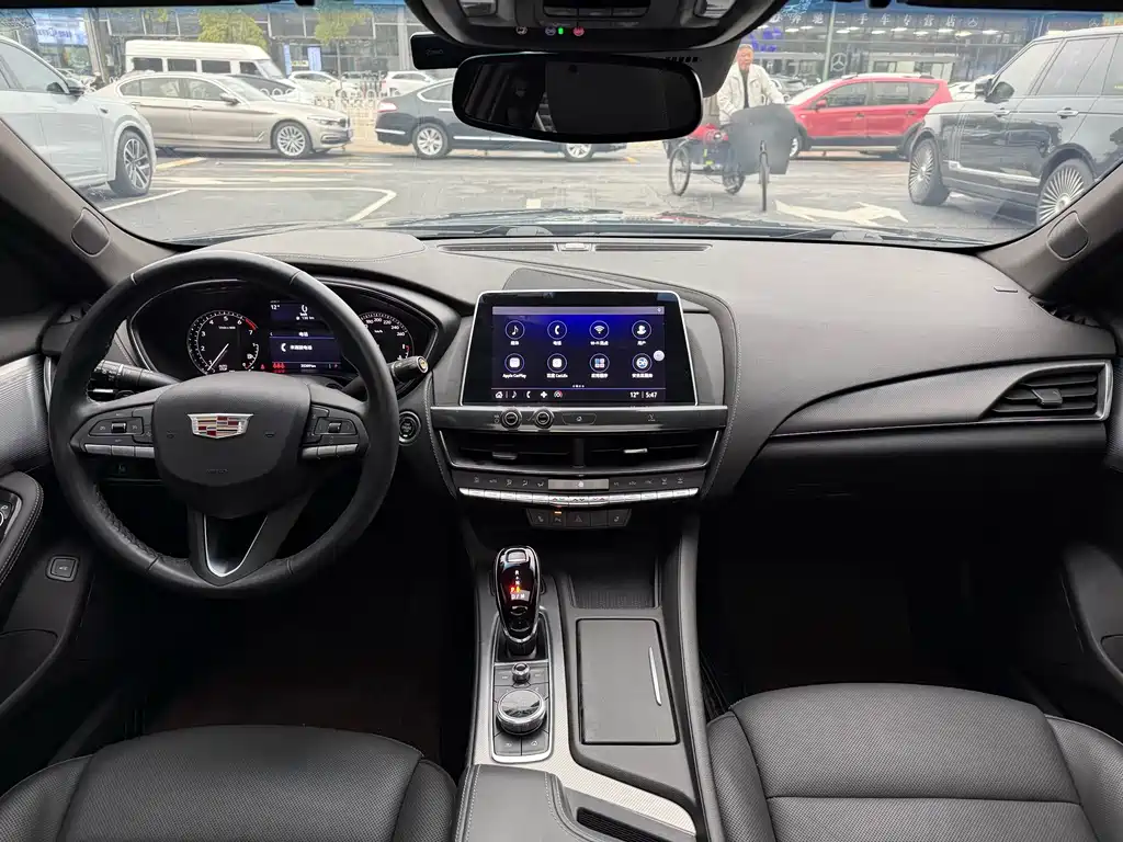 Cadillac CT5 — миниатюра 9