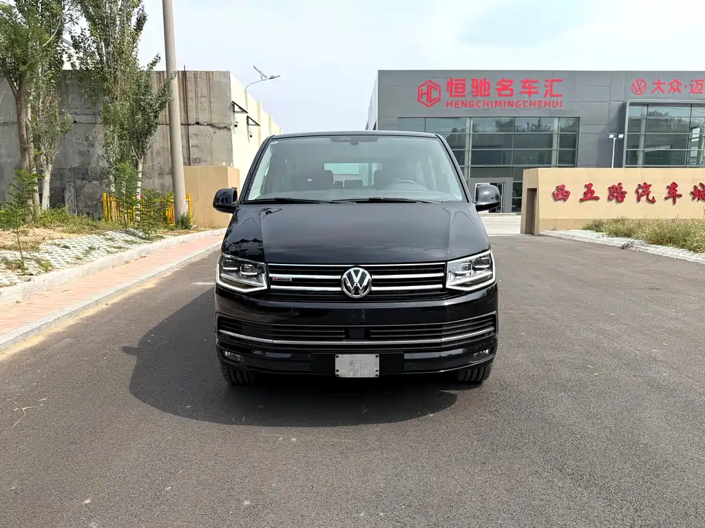 Volkswagen Multivan — миниатюра 2