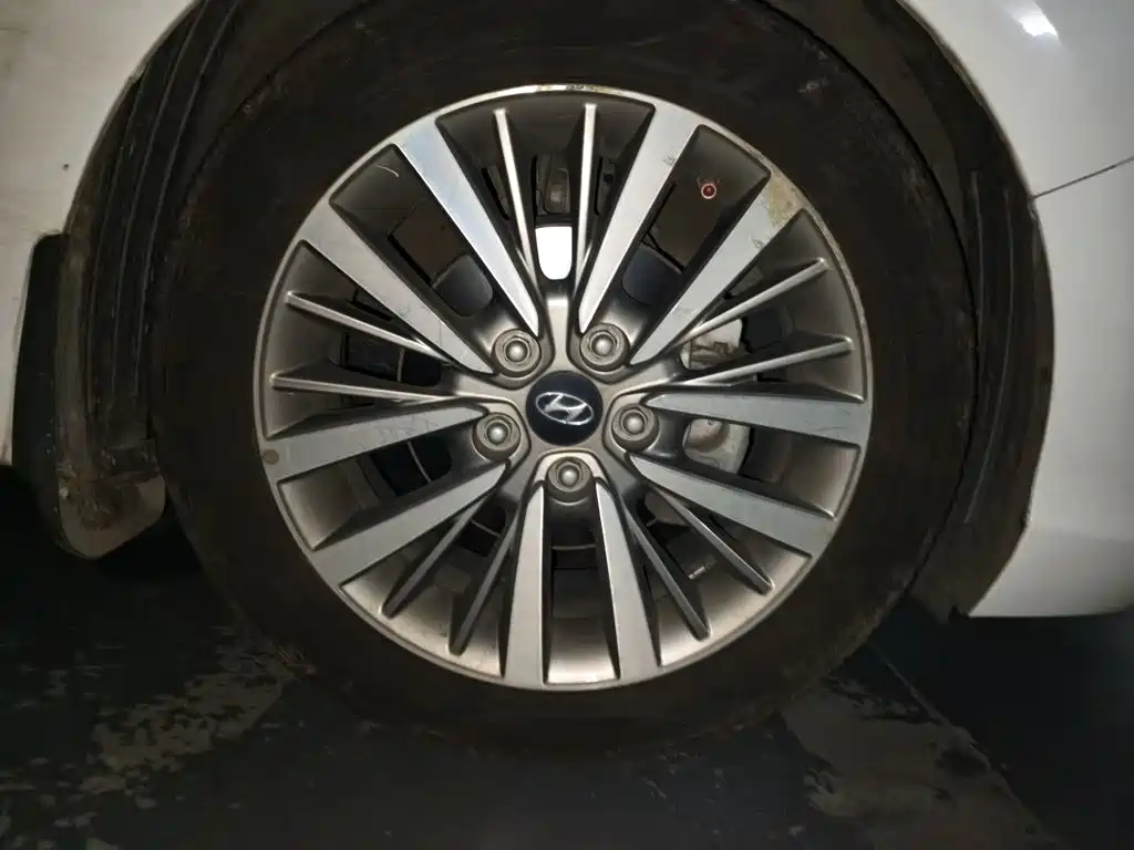 Hyundai Mistra — миниатюра 24