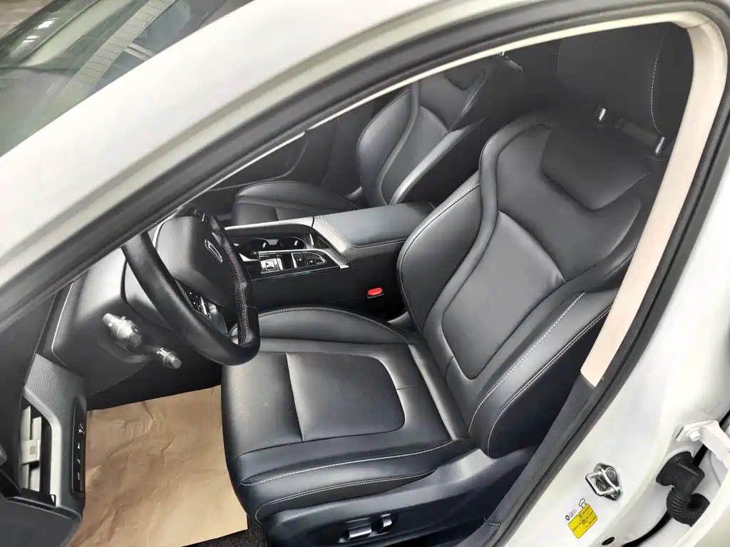 Bestune B70 — миниатюра 9