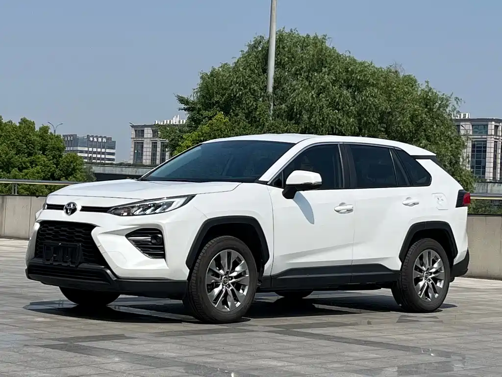 Купить Toyota Wildlander