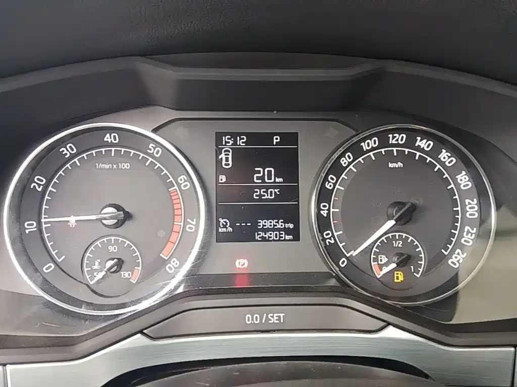 Skoda Superb — миниатюра 12
