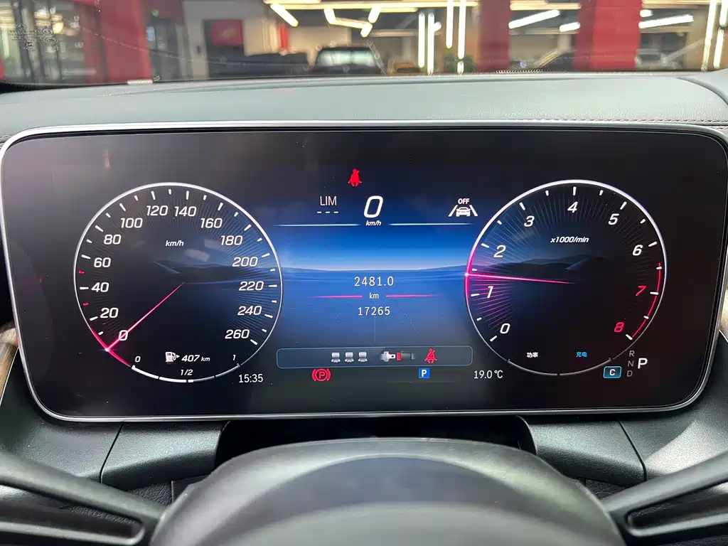 Mercedes-Benz GLC — миниатюра 8