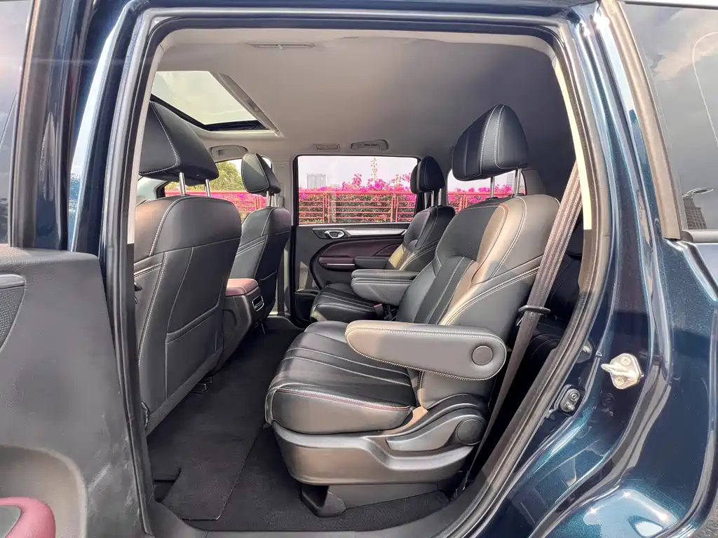 GAC Motor Trumpchi M6 — миниатюра 10