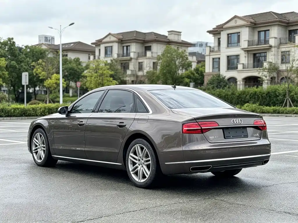 Audi A8 — миниатюра 9