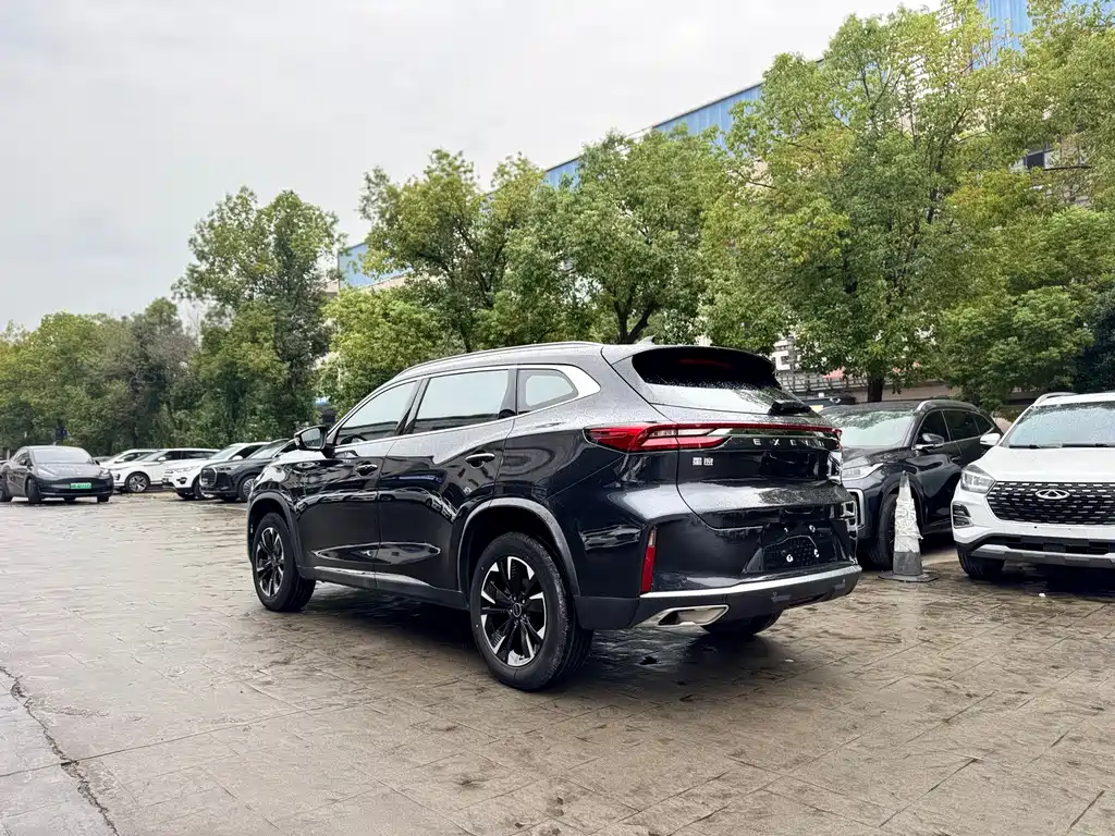 Exeed Lingyun — миниатюра 3