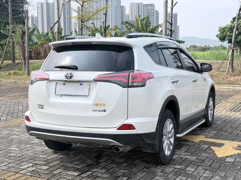 TOYOTA RAV4 RONGFANG