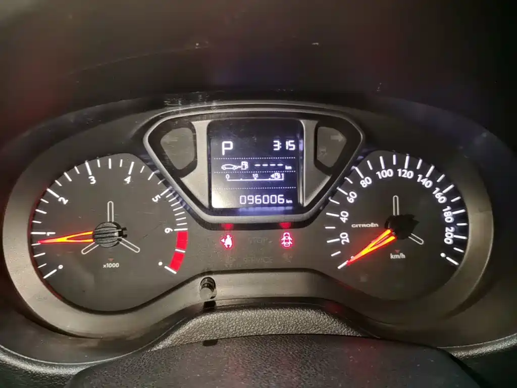 Citroen Elysee — миниатюра 12