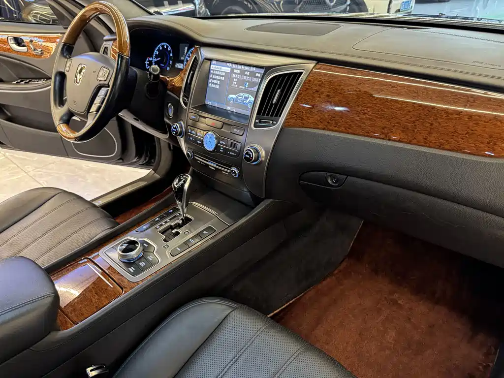 Hyundai Equus — миниатюра 9