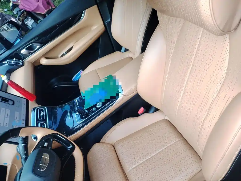 Geely Boyue L — миниатюра 11