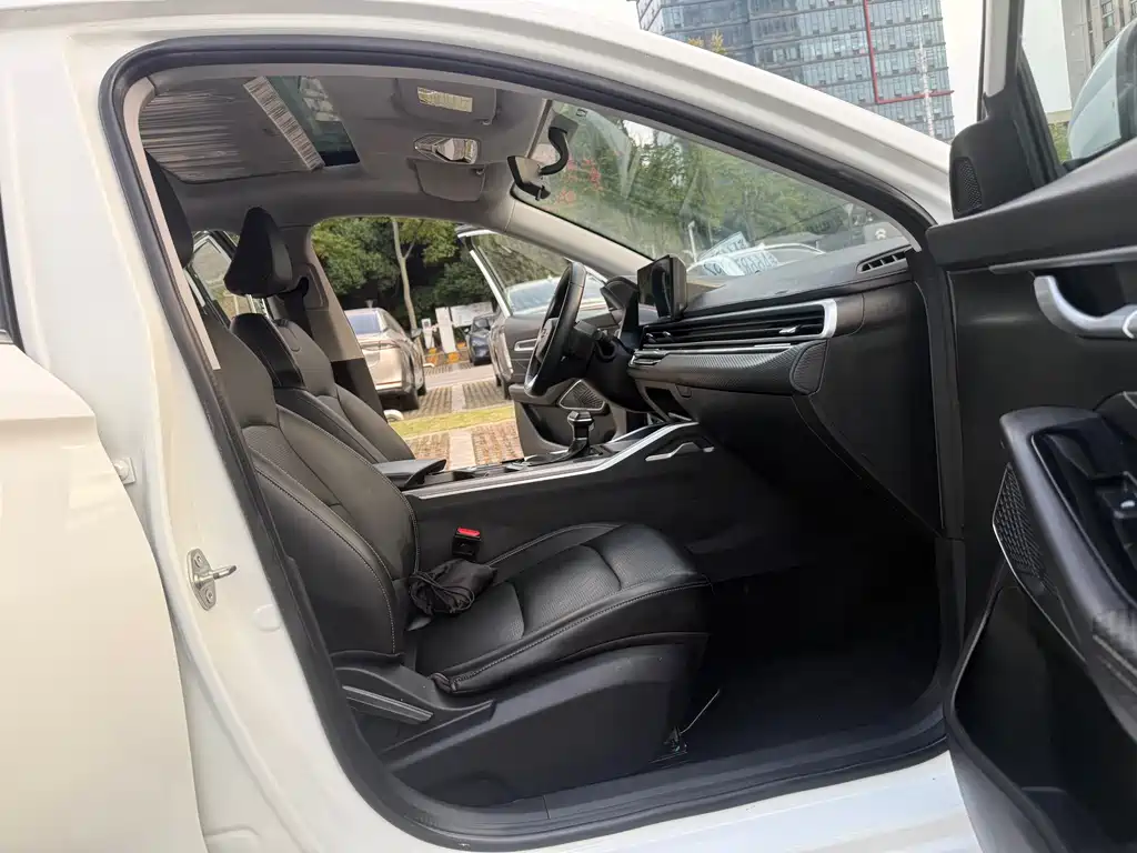 Geely Emgrand — миниатюра 12