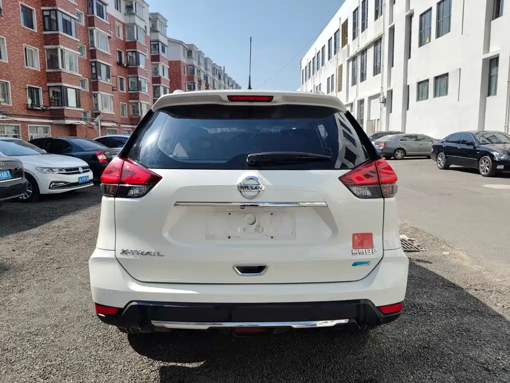 Nissan X-Trail — миниатюра 5
