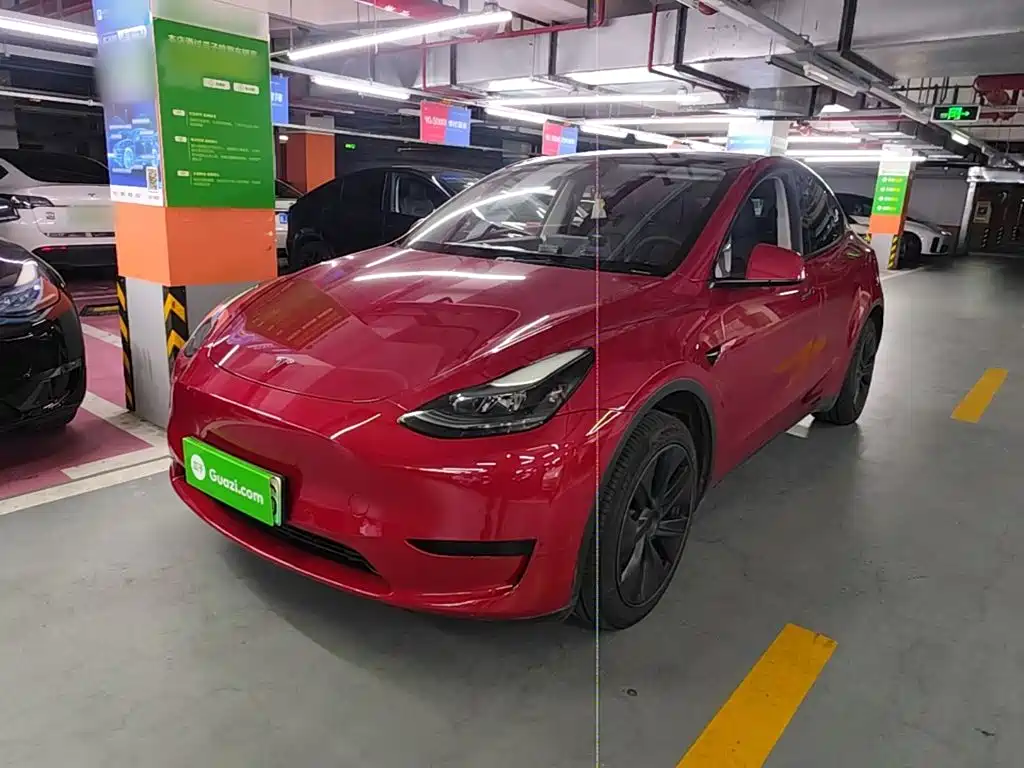 Tesla Model Y — миниатюра 2