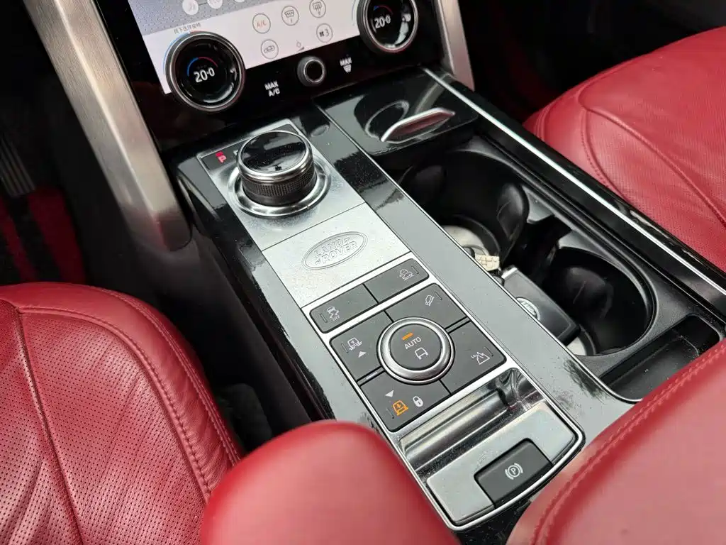 Land Rover Range Rover — миниатюра 9