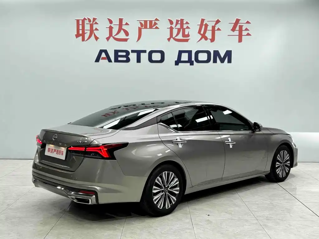 Nissan Teana — миниатюра 6