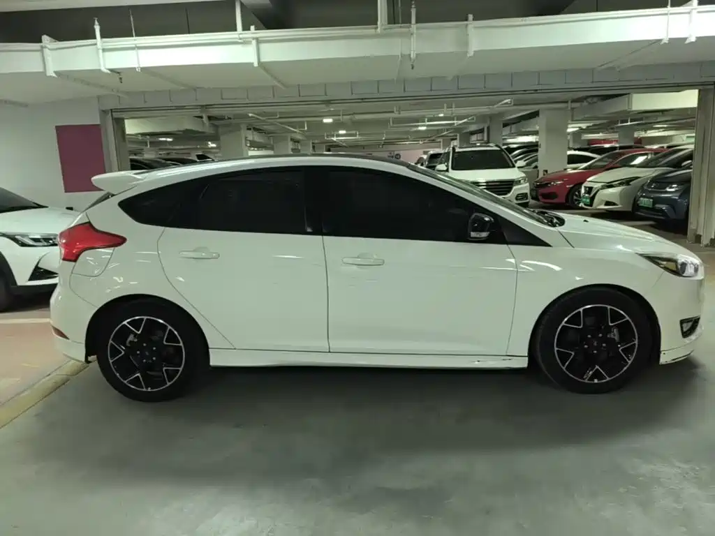 Ford Focus — миниатюра 26