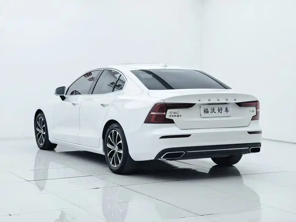 Volvo S60 — миниатюра 31