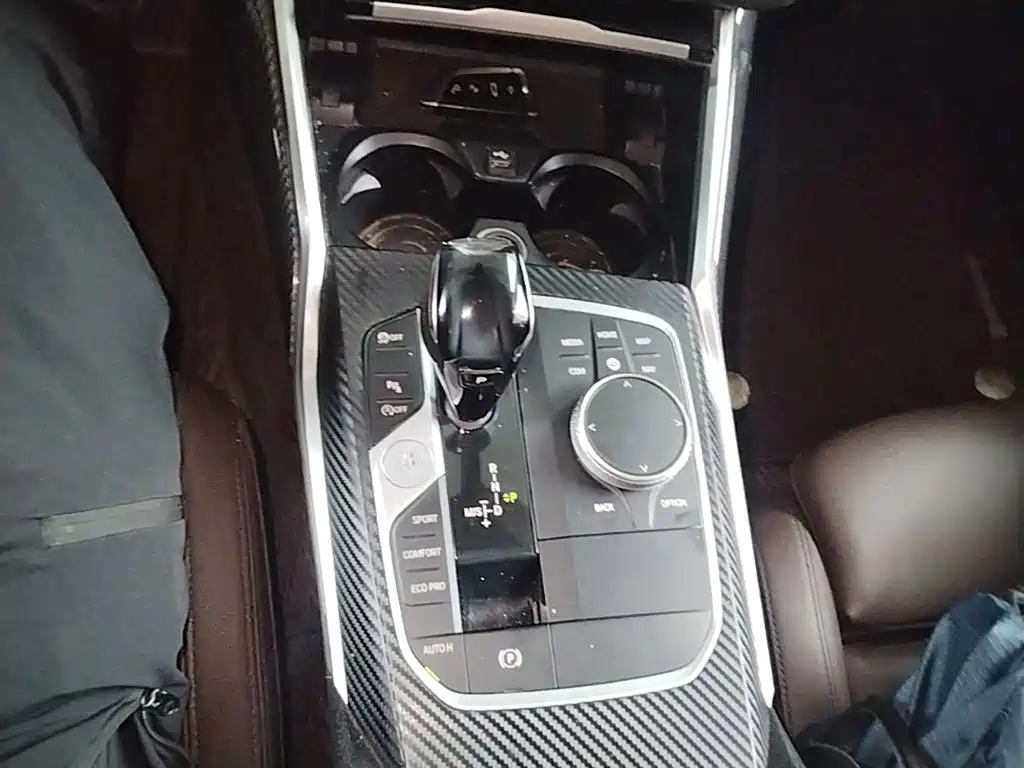 BMW 3 Series — миниатюра 14