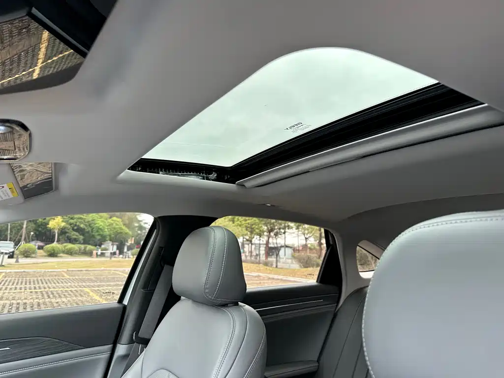 GEELY GALAXY GALAXY L6