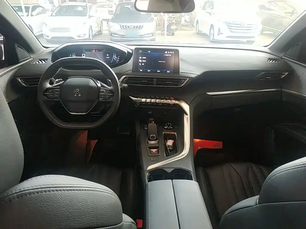 Peugeot 4008 — миниатюра 10